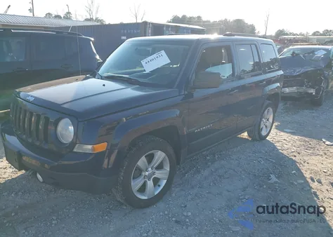 2013 Jeep Patriot Latitude z USA, uszkodzony, nr VIN 1C4NJPFB2DD213728